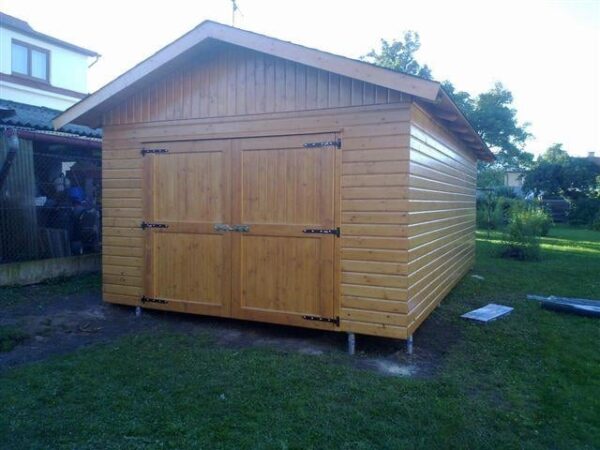 Garáž 6,5 x 3,9 m